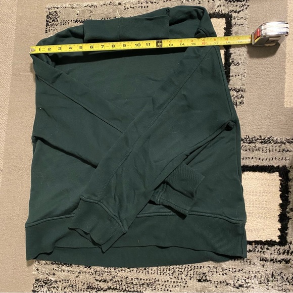 Zara Emerald Jewel Green Loose Fit Turtle Neck Sweater Size M - Picture 3 of 4